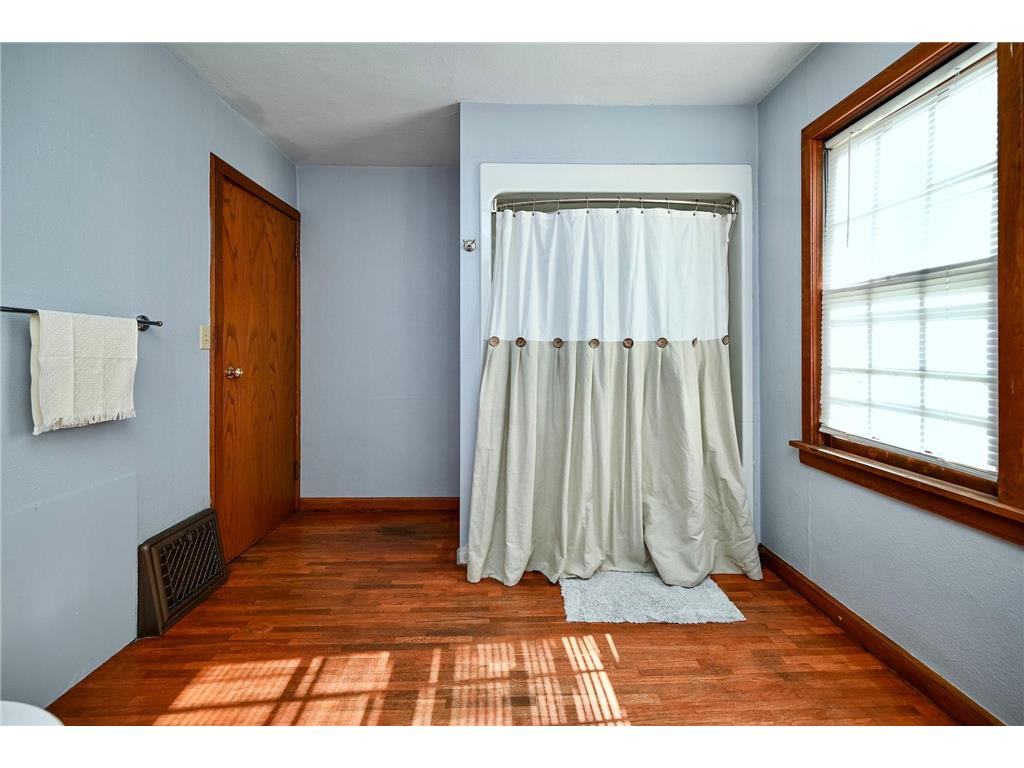 313 S Washington Street Houston MN 55943 6801960 image20