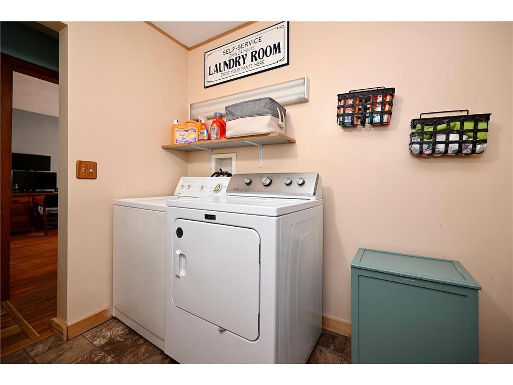 313 S Washington Street Houston MN 55943 6801960 image21