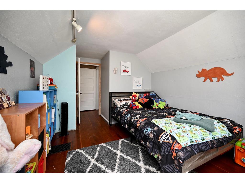 313 S Washington Street Houston MN 55943 6801960 image24