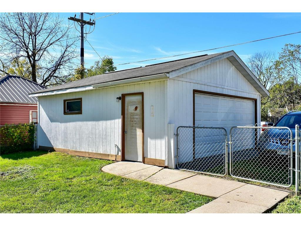 313 S Washington Street Houston MN 55943 6801960 image33