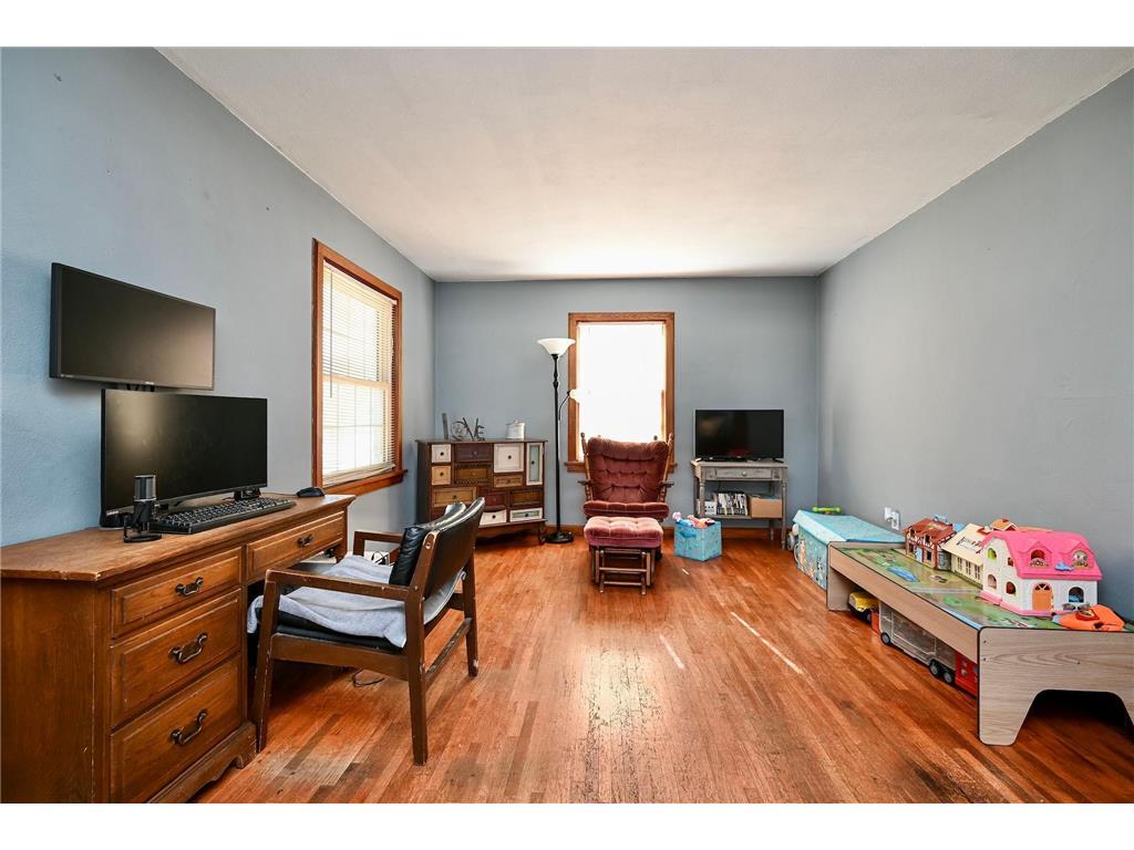 313 S Washington Street Houston MN 55943 6801960 image9