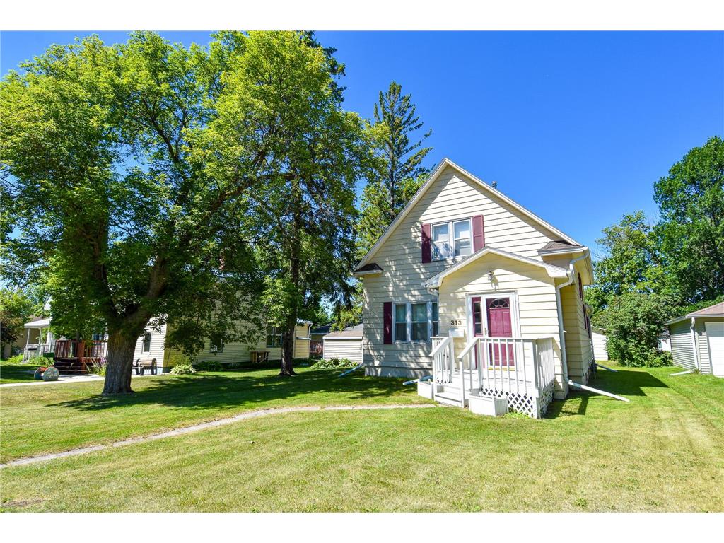 313 State Avenue N Thief River Falls MN 56701 7108641 image1