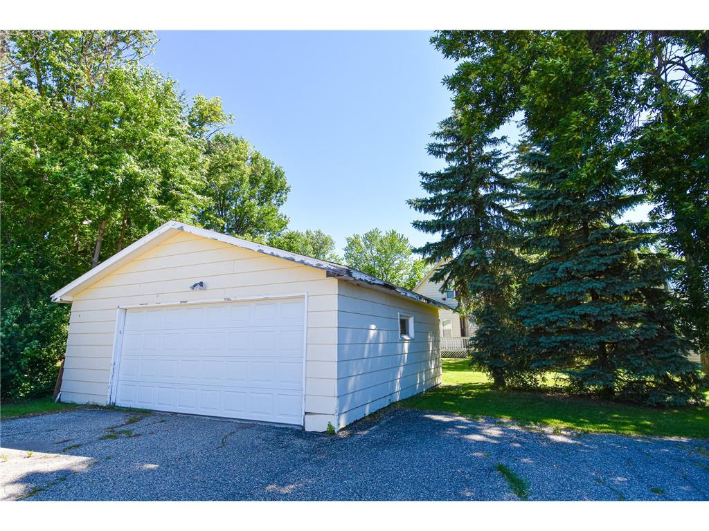313 State Avenue N Thief River Falls MN 56701 7108641 image31