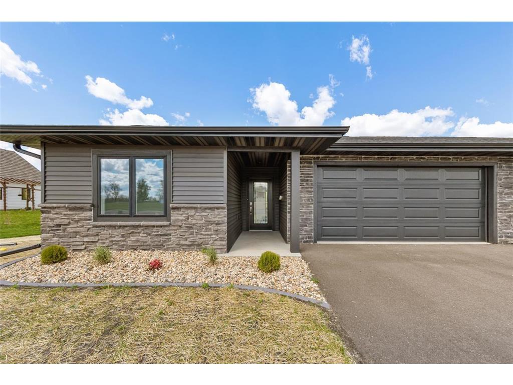 313 Sunset Avenue Mountain Lake MN 56159 6532490 image1