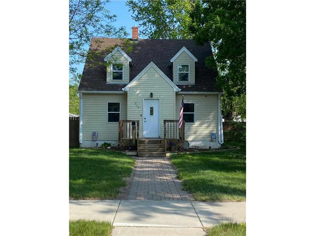 313 W 9th Street, Morris, MN, 56267 MLS 6377747 Edina Realty