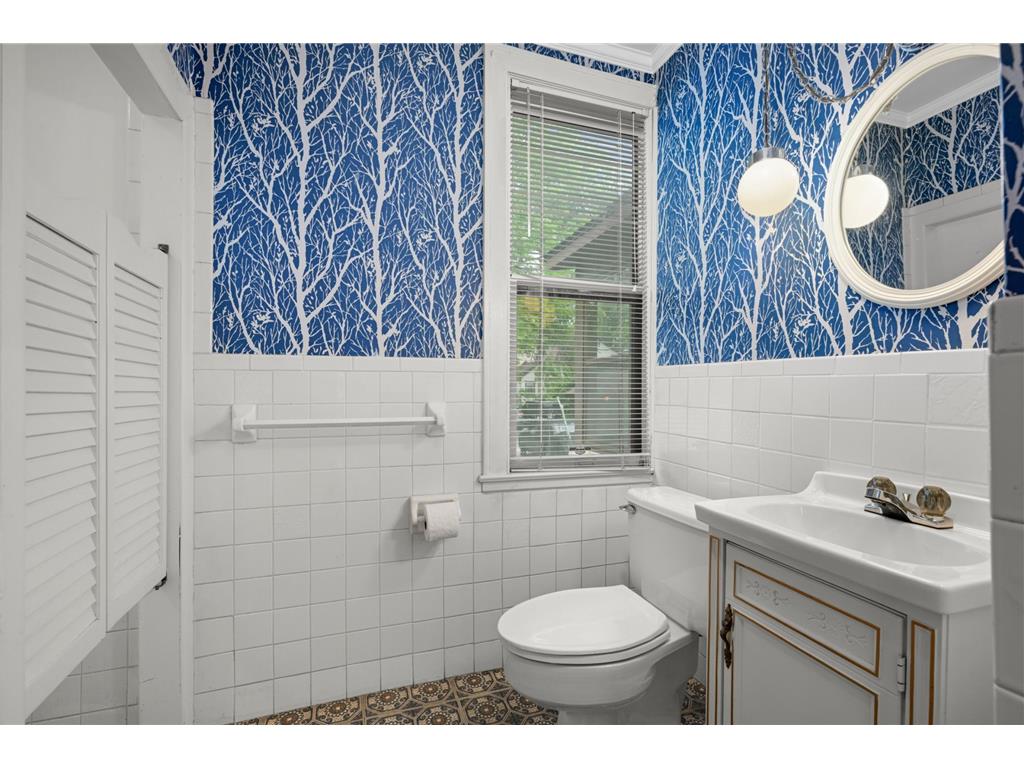 3130 Cedar Avenue S Minneapolis MN 55407 7090592 image24