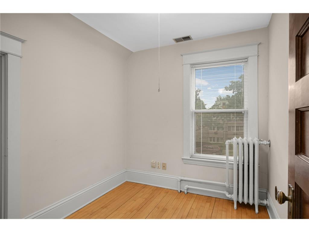 3130 Cedar Avenue S Minneapolis MN 55407 7090592 image29
