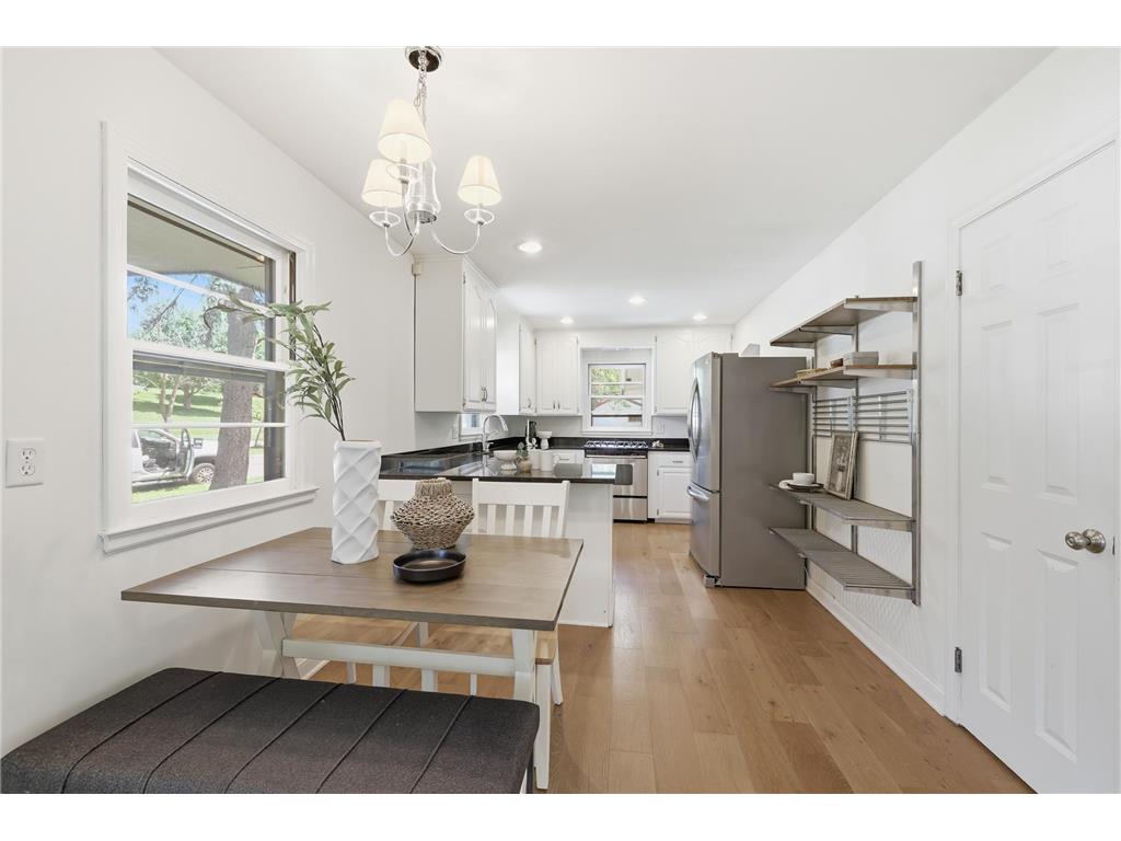3131 Parkview Boulevard Robbinsdale MN 55422 7105395 image1