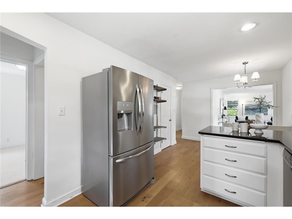 3131 Parkview Boulevard Robbinsdale MN 55422 7105395 image10