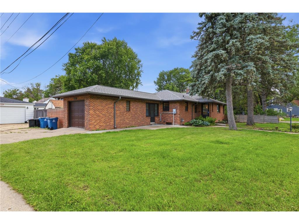 3131 Parkview Boulevard Robbinsdale MN 55422 7105395 image27