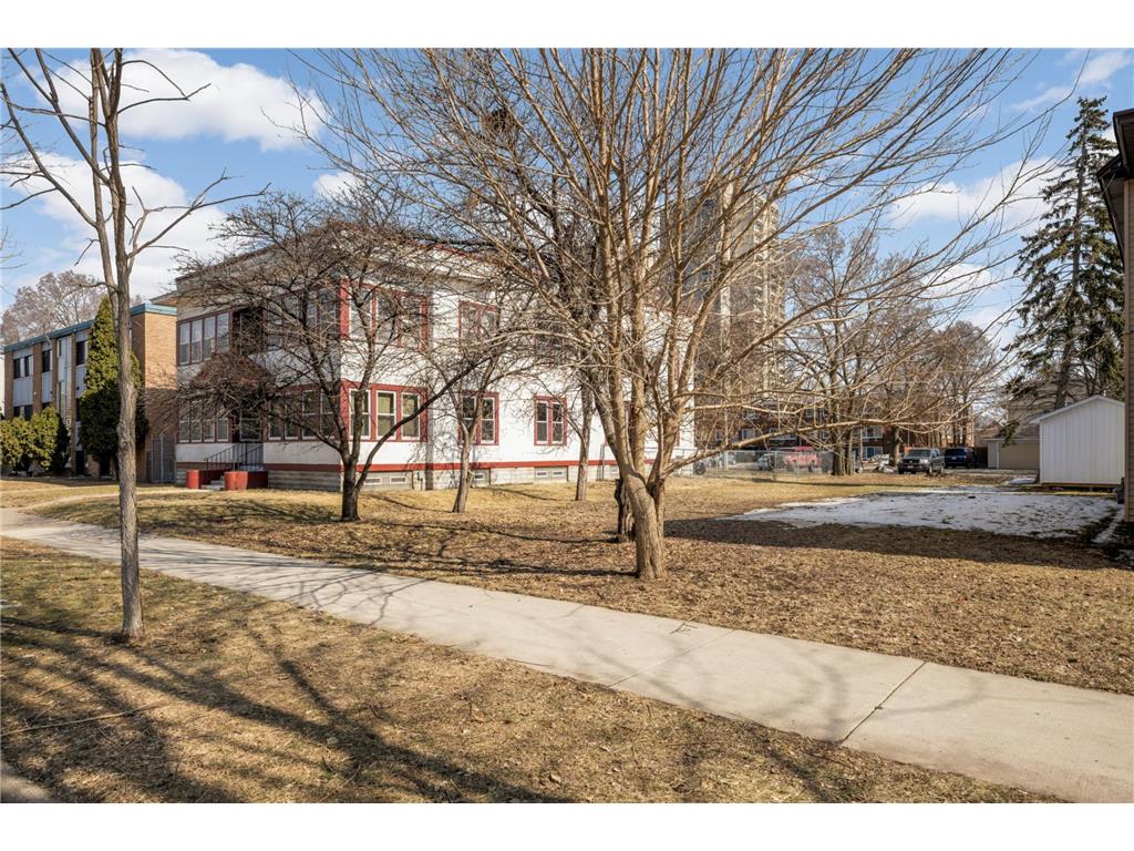 3133 Pleasant Avenue Minneapolis MN 55408 7061062 image2