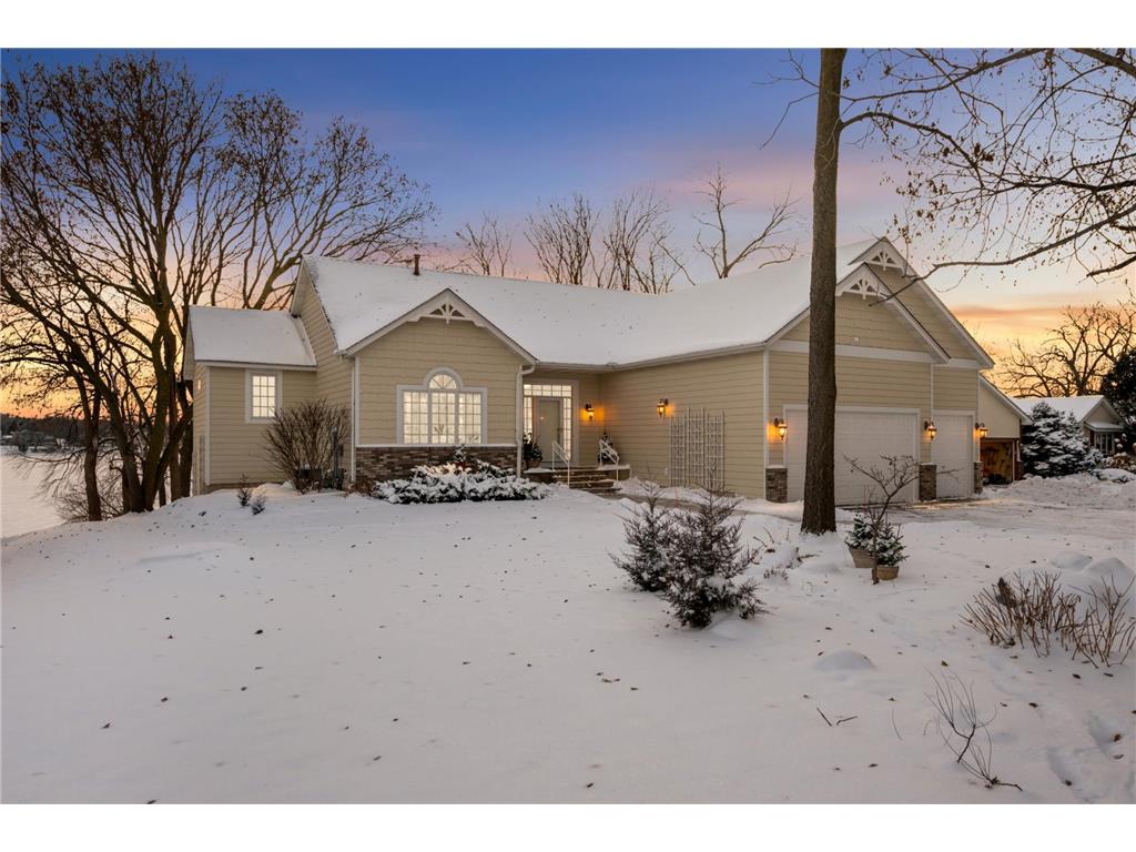 3133 Spring Lake Road SW Prior Lake MN 55372 - Spring 6819746 image1