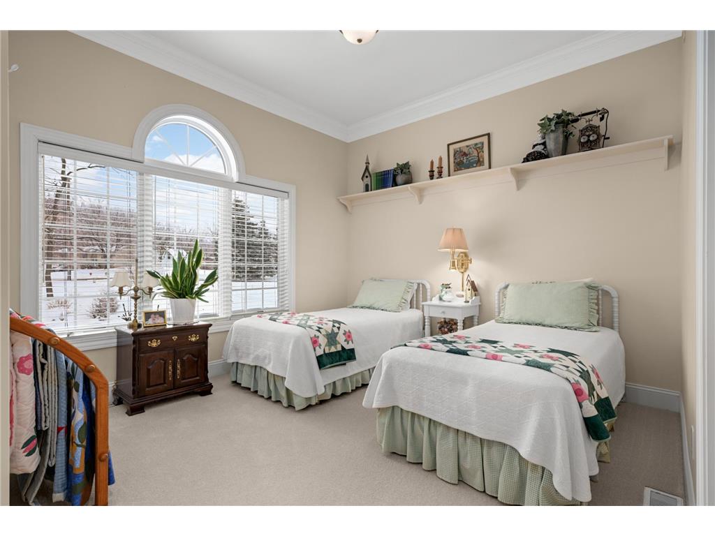 3133 Spring Lake Road SW Prior Lake MN 55372 - Spring 6819746 image35