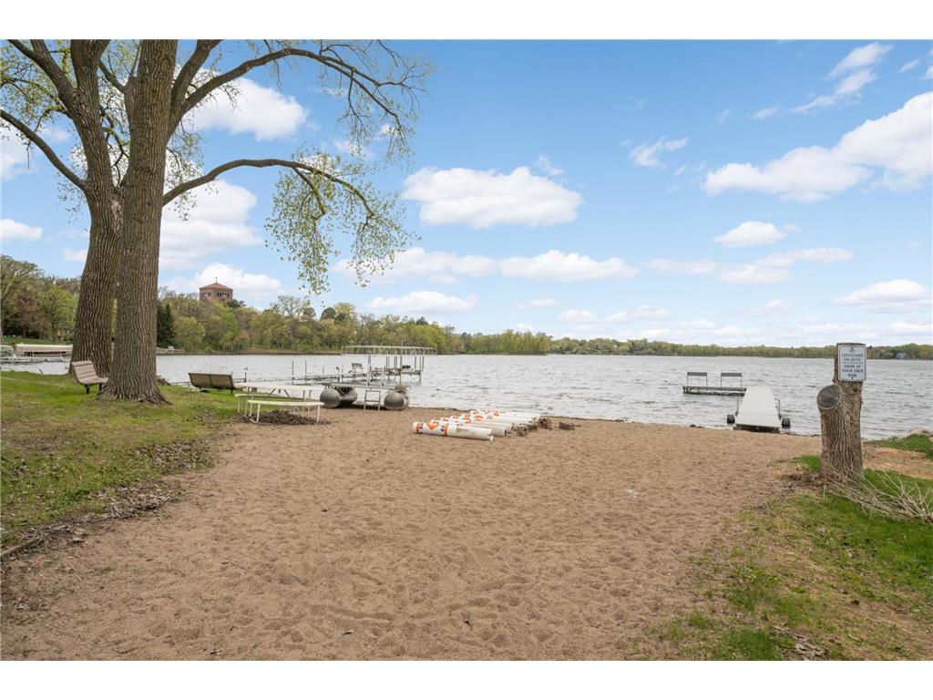 3135 Asbury Street Arden Hills MN 55112 - Johanna 7002383 image34