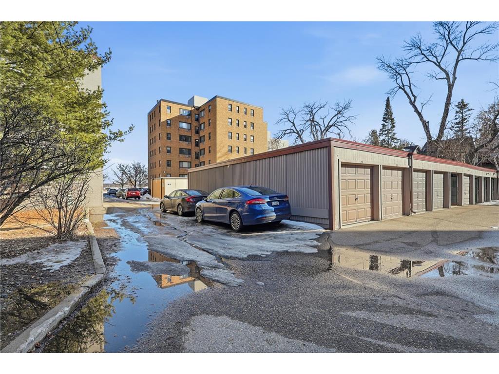 3136 W Bde Maka Ska Boulevard #201 Minneapolis MN 55416 - Bde Maka Ska 6817756 image26