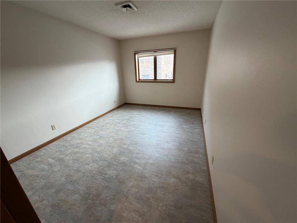 314 5th Street SW #2BD1BTH Willmar MN 56201 7005854 image13