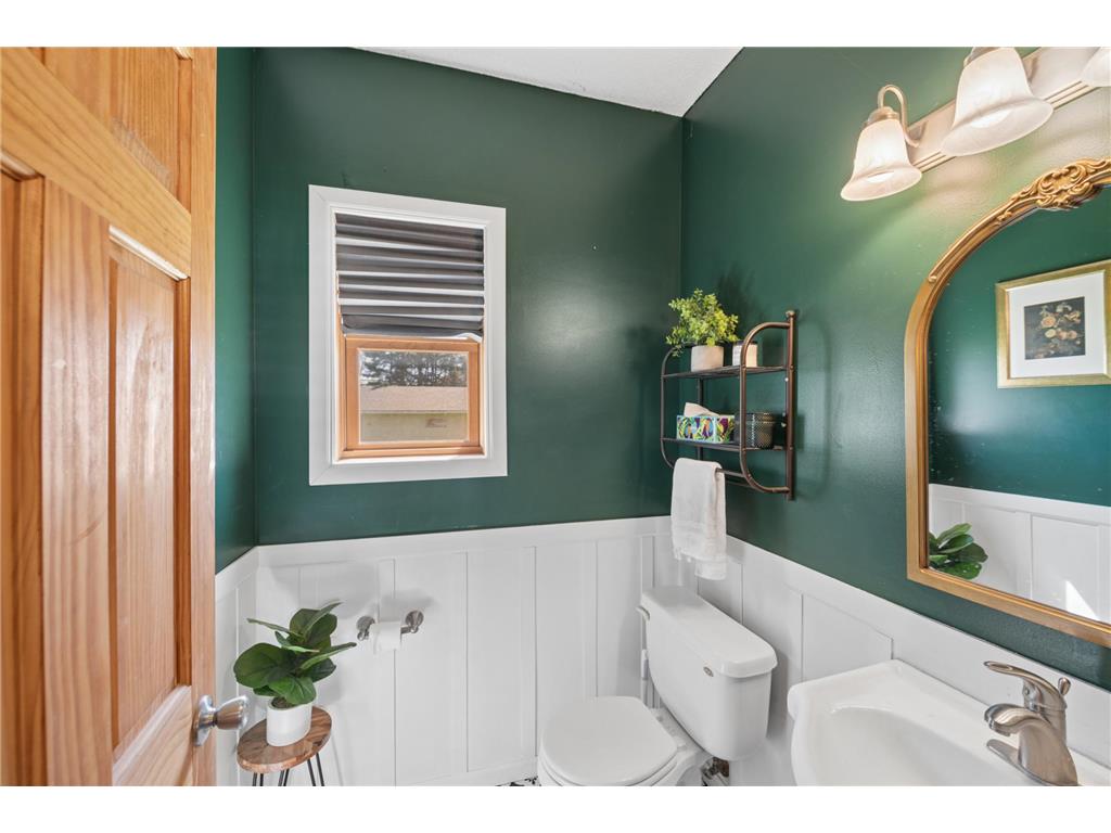 314 Central Drive W Braham MN 55006 7063232 image12