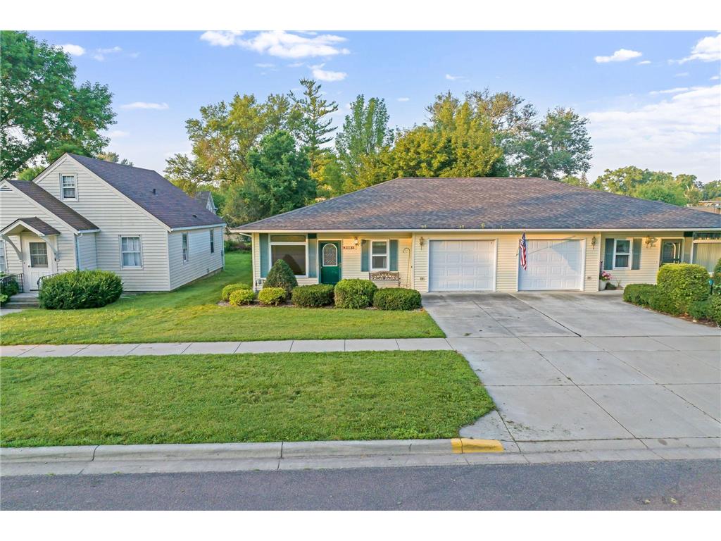 314 E 10th Street Blue Earth MN 56013 6568244 image1