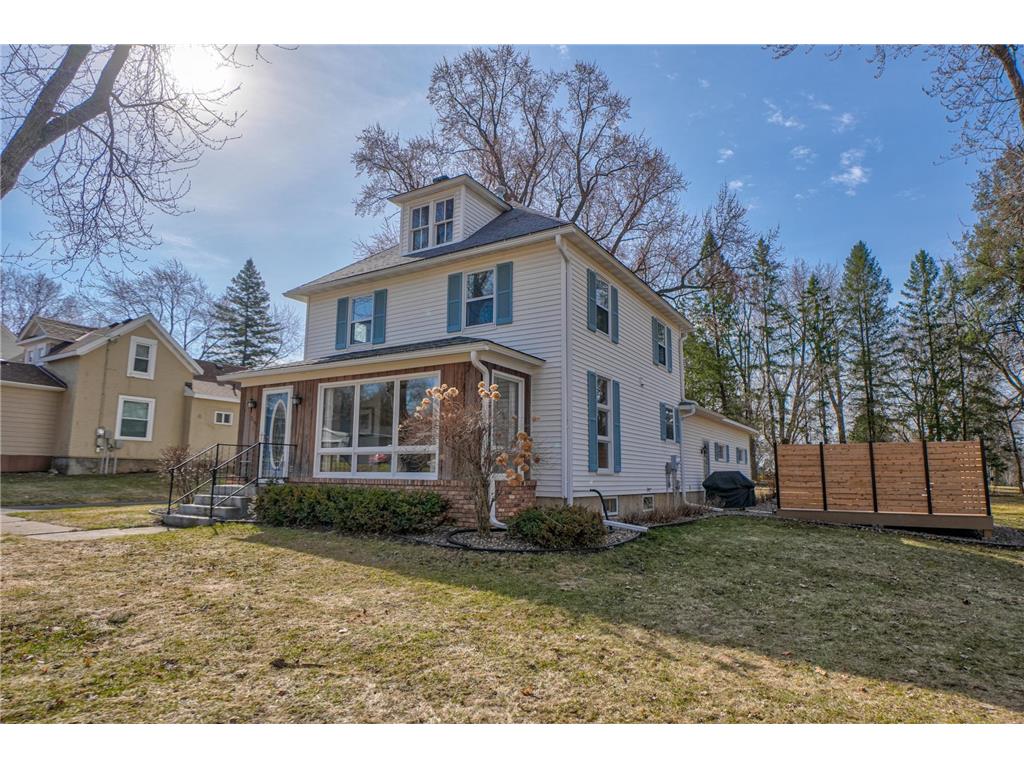 314 E Rosenlund Street Woodville WI 54028 7035999 image11