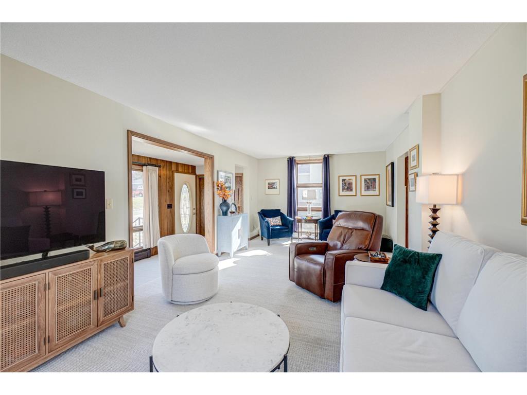 314 E Rosenlund Street Woodville WI 54028 7035999 image2
