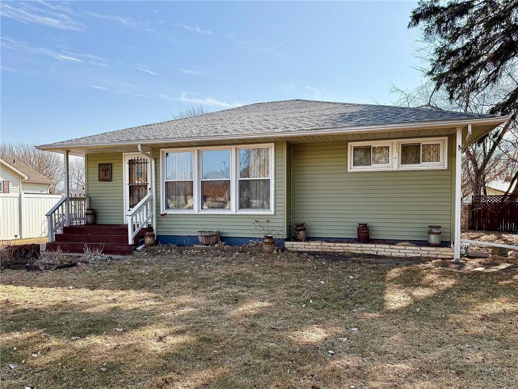 314 Kneale Avenue S Thief River Falls MN 56701 6700398 image1