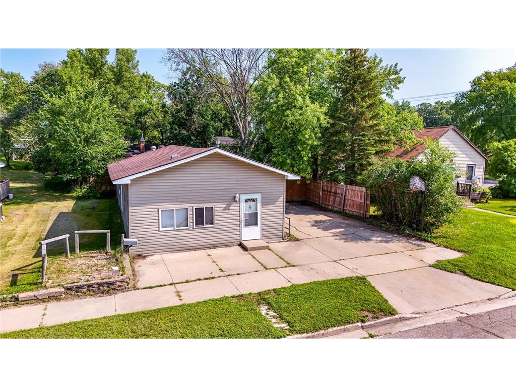 314 Main Street E Detroit Lakes MN 56501 6570108 image1