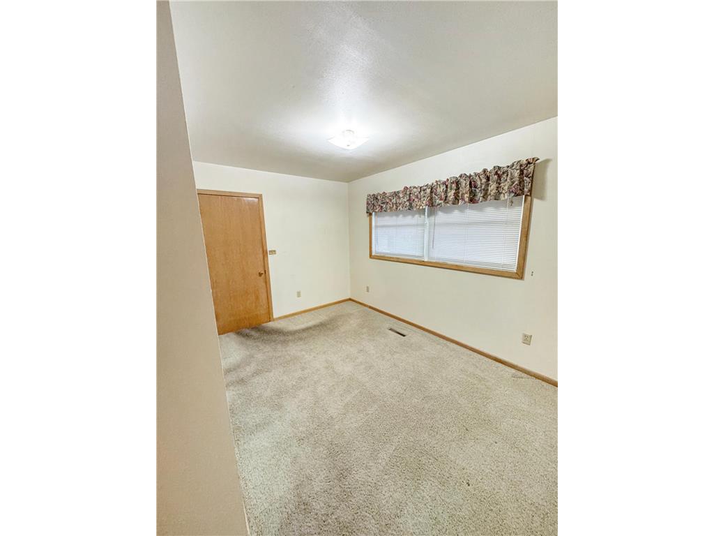 314 N Maple Street Ellsworth MN 56129 7075482 image12