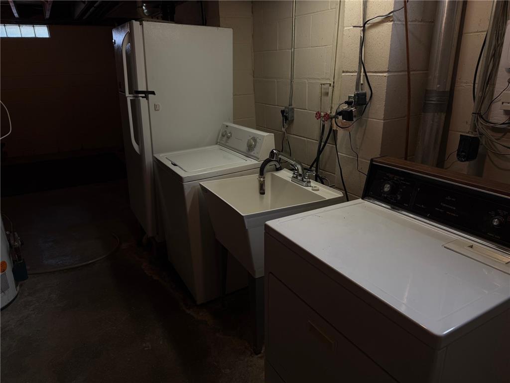 314 and 316 Pershing Ave N New Prague MN 56071 7029762 image12