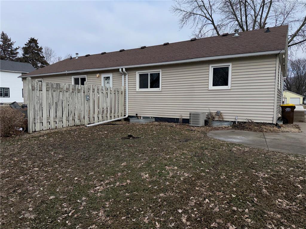314 and 316 Pershing Ave N New Prague MN 56071 7029762 image3