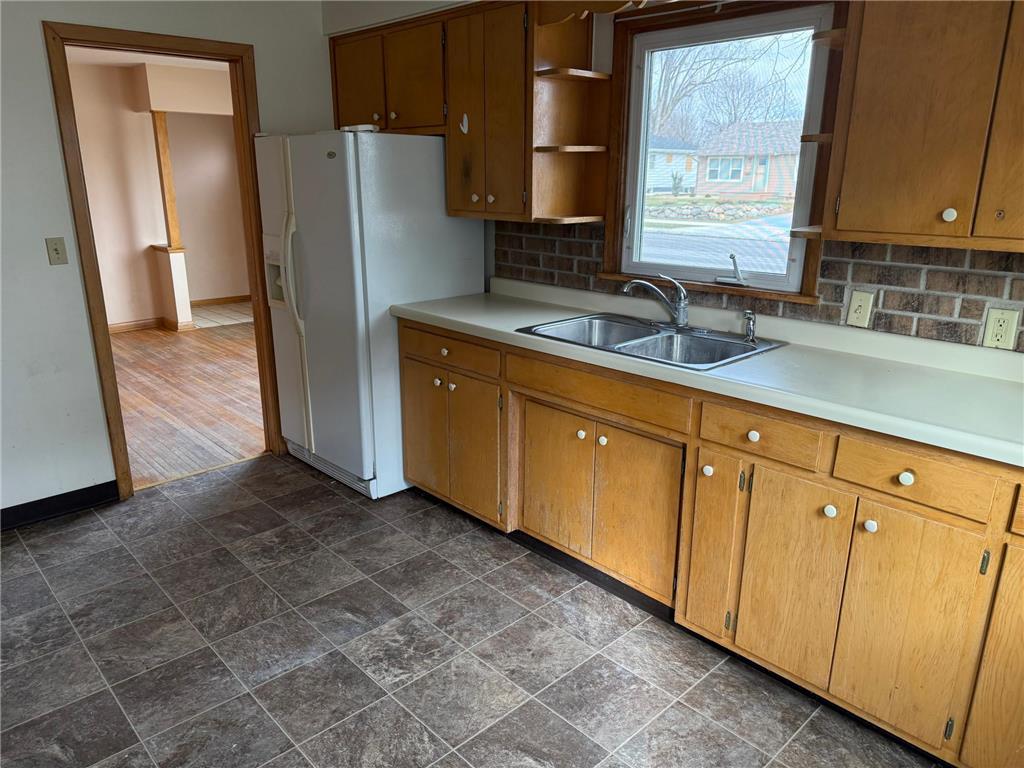 314 and 316 Pershing Ave N New Prague MN 56071 7029762 image7