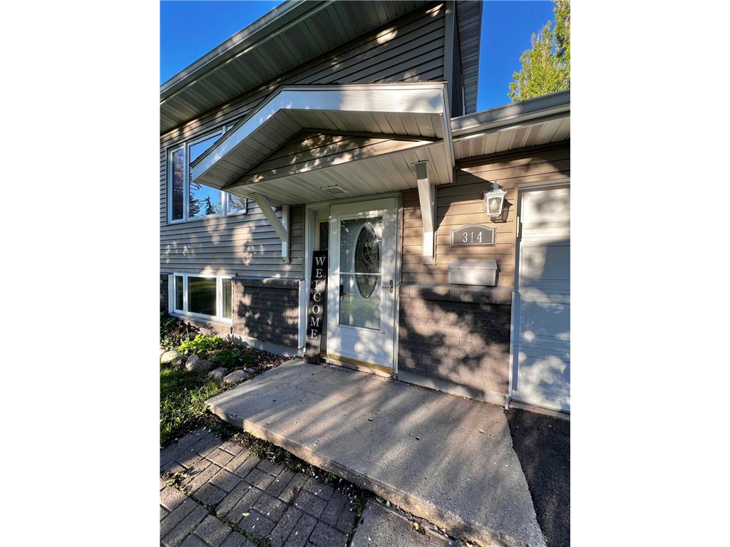 314 State Avenue N, Thief River Falls, MN, 56701 MLS 6543842 Edina