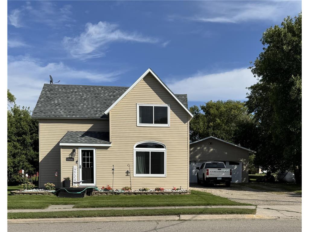 314 Vance Avenue S Erskine MN 56535 6782055 image1