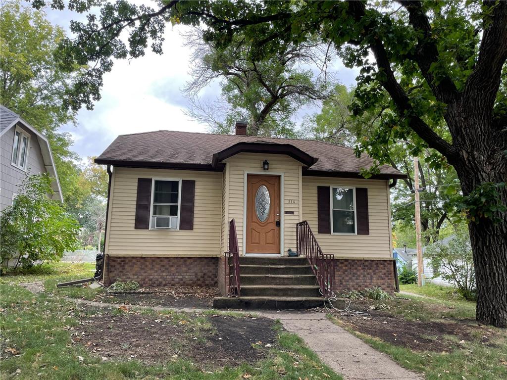 314 W Birch Avenue, Fergus Falls, MN 56537 MLS 6261186 Edina Realty