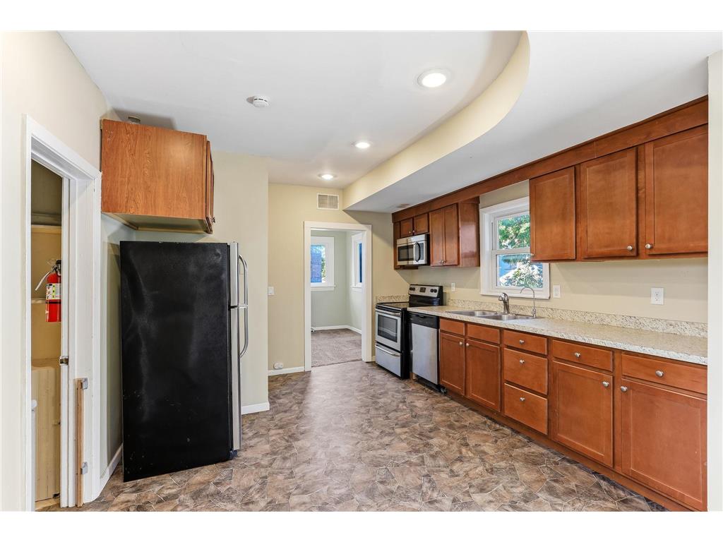 3140 Garfield Avenue Minneapolis MN 55408 7098660 image11