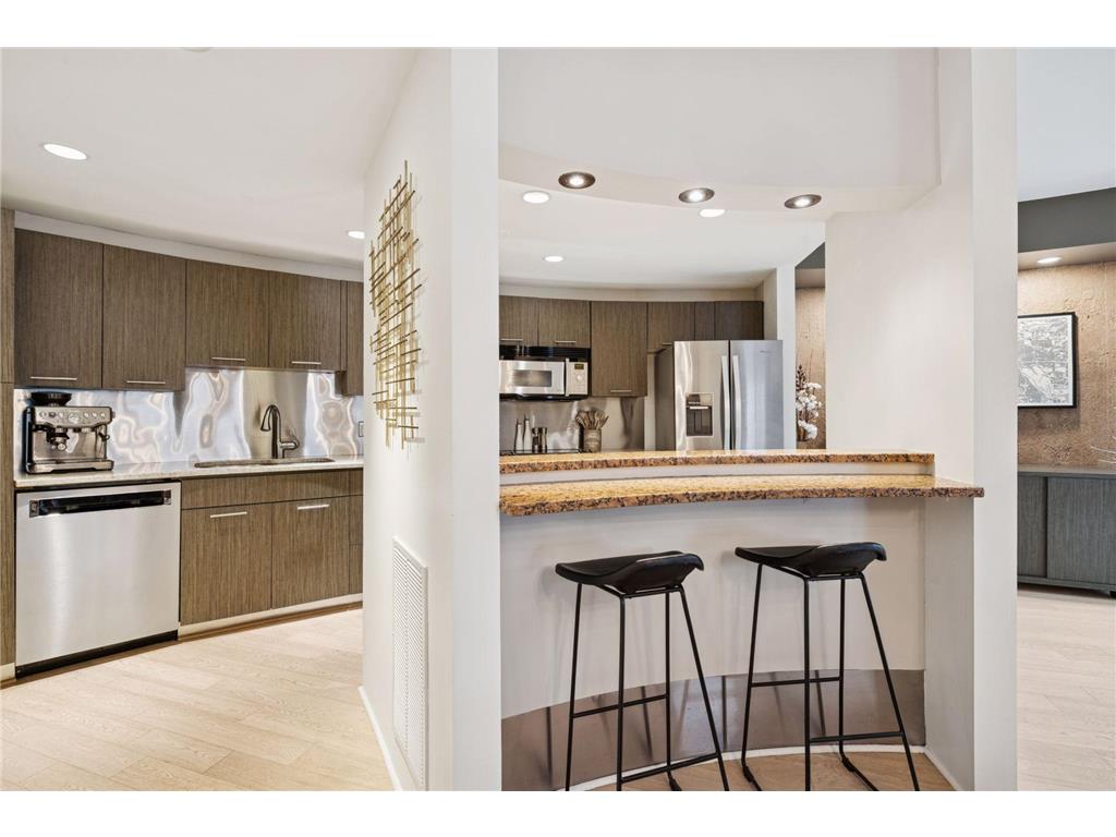 3141 Dean Court #308 Minneapolis MN 55416 7011693 image10