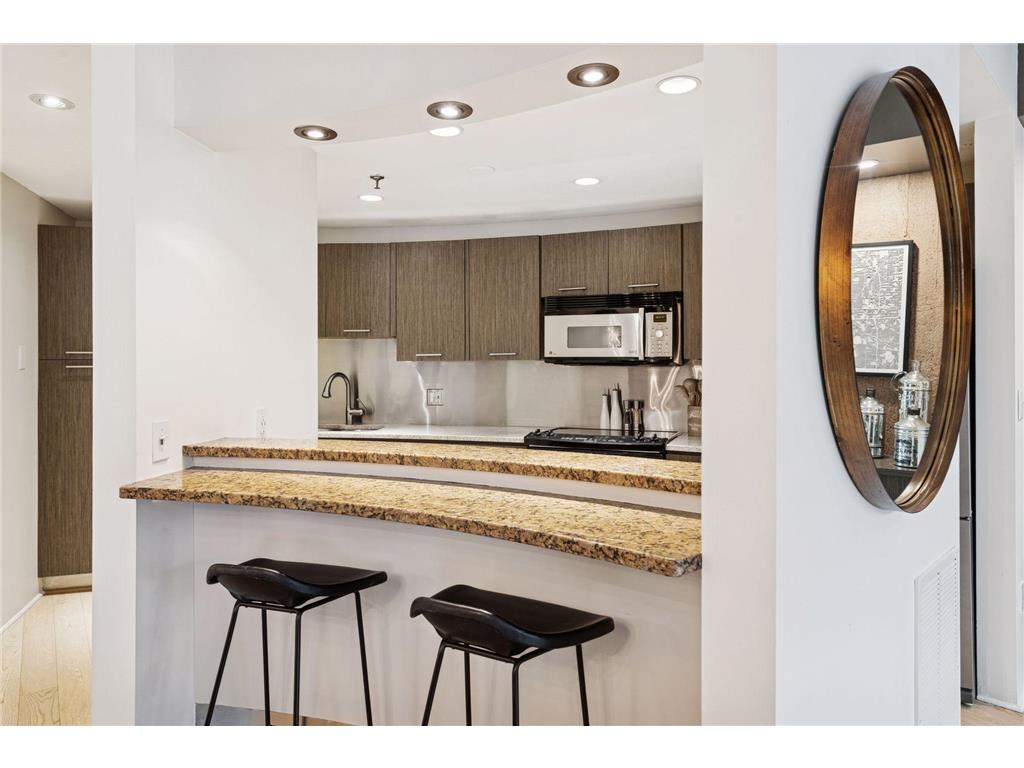 3141 Dean Court #308 Minneapolis MN 55416 7011693 image6