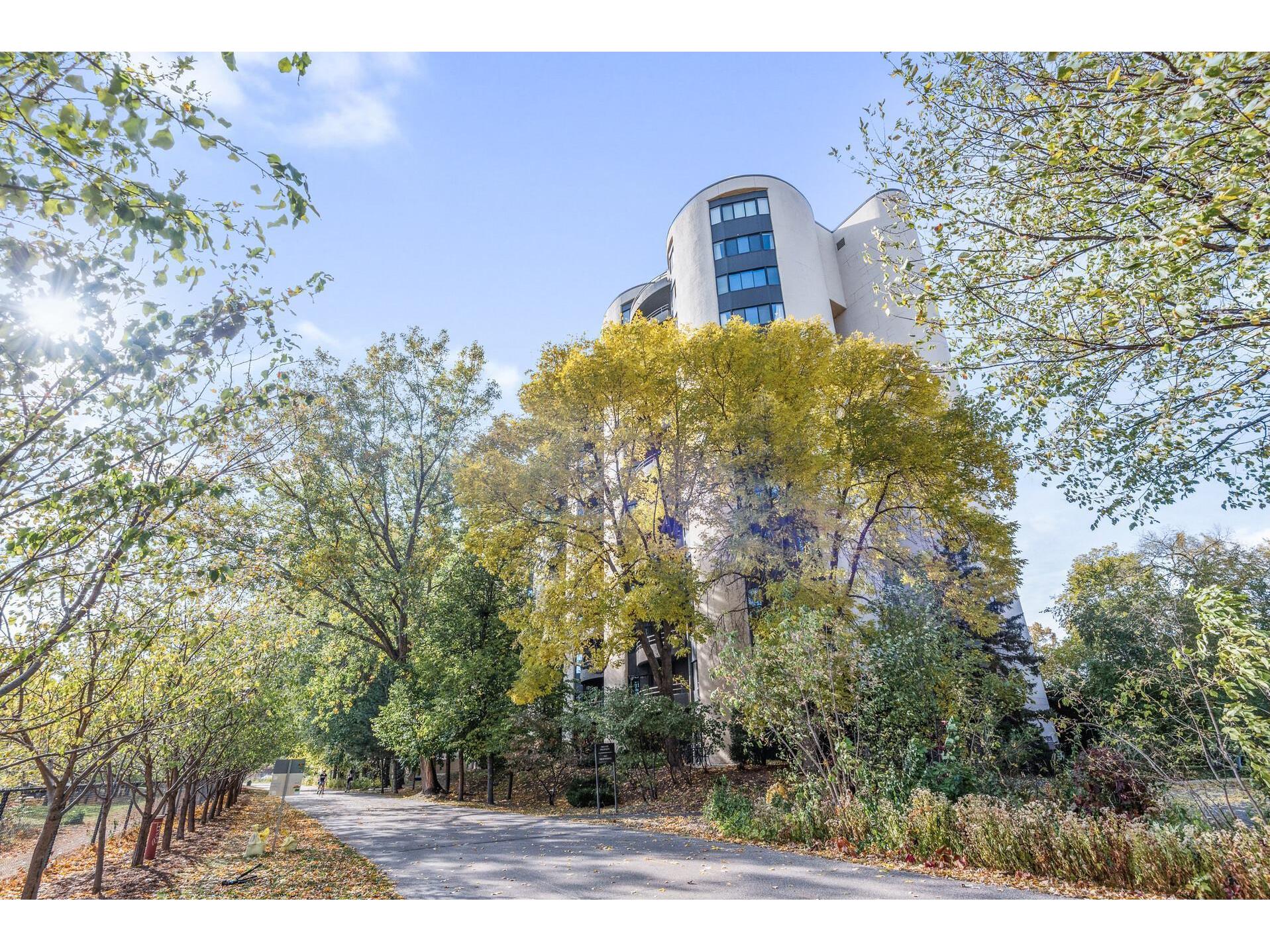 3141 Dean Court 803, Minneapolis, MN 55416 MLS 5671589 Edina Realty