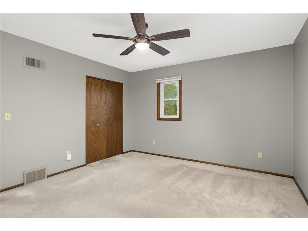 3141 Hillsboro Avenue N New Hope MN 55427 7080596 image25