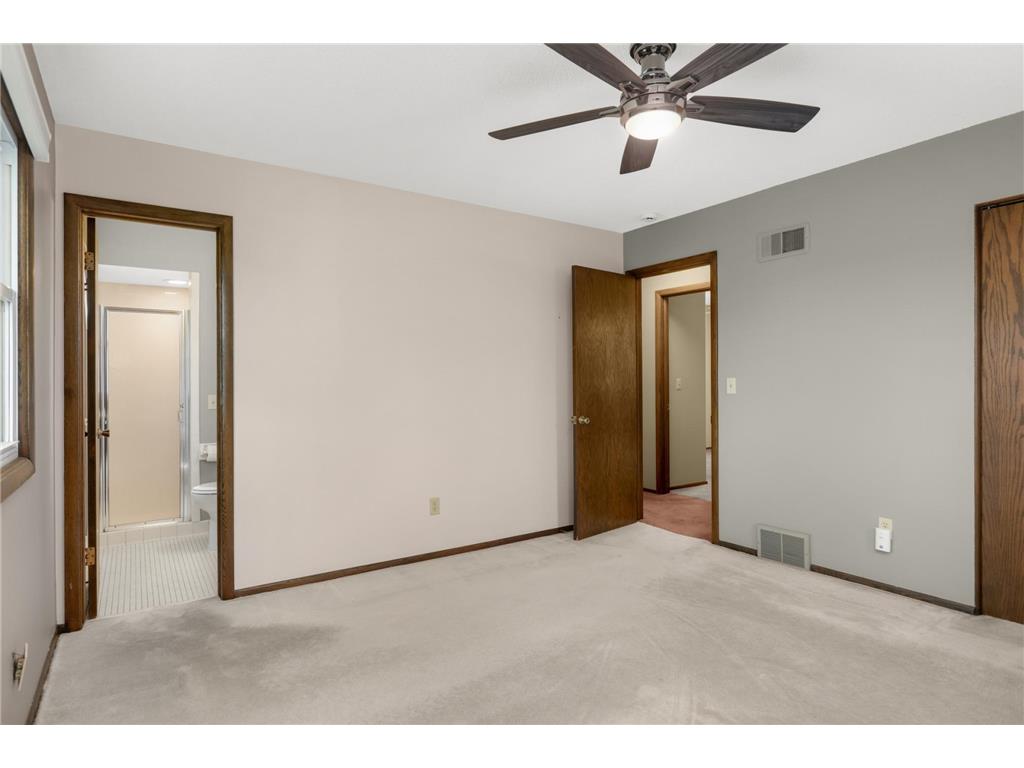 3141 Hillsboro Avenue N New Hope MN 55427 7080596 image26