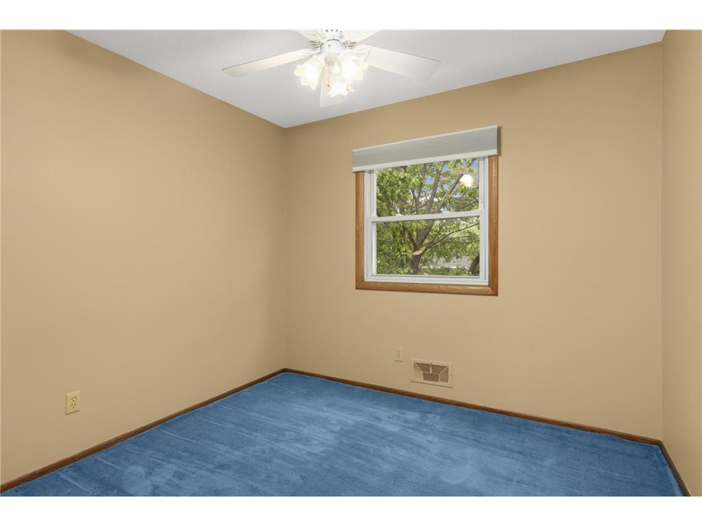 3141 Hillsboro Avenue N New Hope MN 55427 7080596 image30