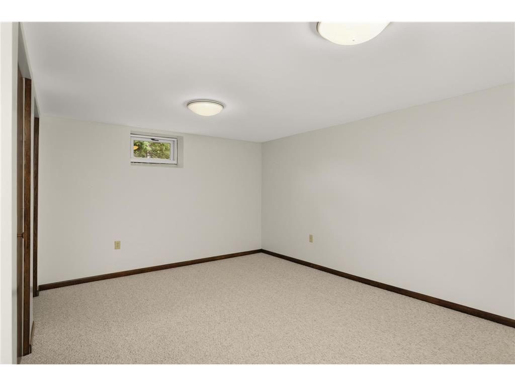 3141 Hillsboro Avenue N New Hope MN 55427 7080596 image32
