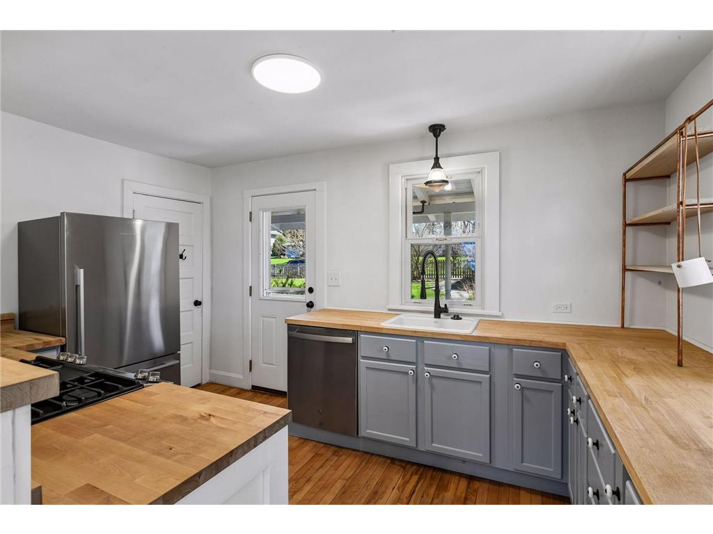 3142 Brooks Lane Minnetonka Beach MN 55391 - Lake Minnetonka 7055082 image18