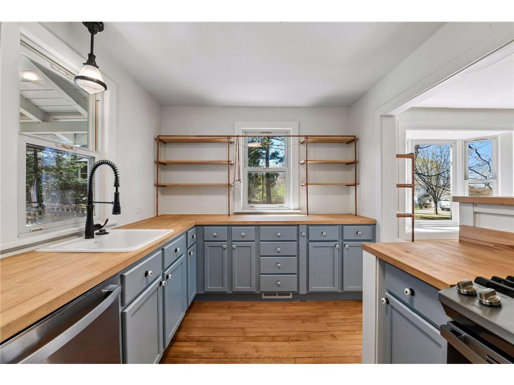 3142 Brooks Lane Minnetonka Beach MN 55391 - Lake Minnetonka 7055082 image21