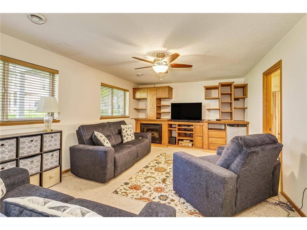 3143 Frontier Drive Woodbury MN 55129 7029654 image23