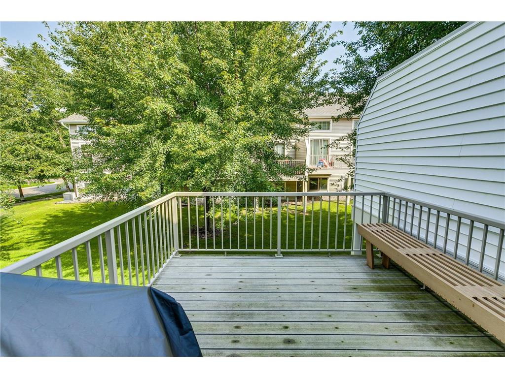 3143 Frontier Drive Woodbury MN 55129 7029654 image28