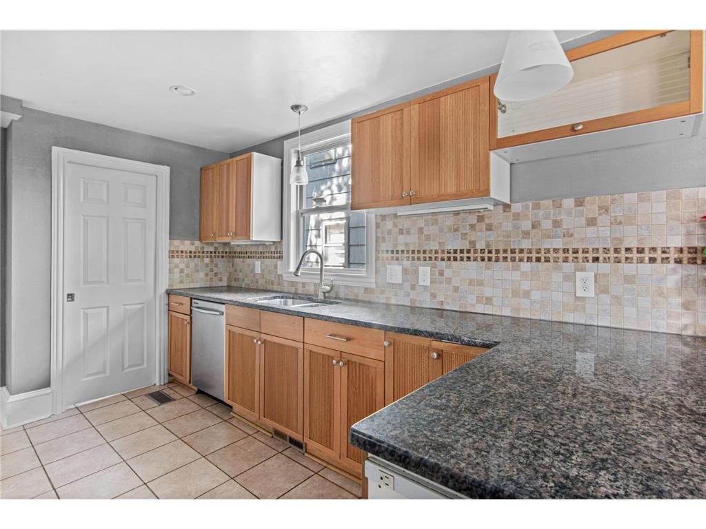 3144 Pillsbury Avenue Minneapolis MN 55408 6795808 image16