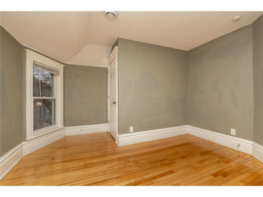 3144 Pillsbury Avenue Minneapolis MN 55408 7031252 image12