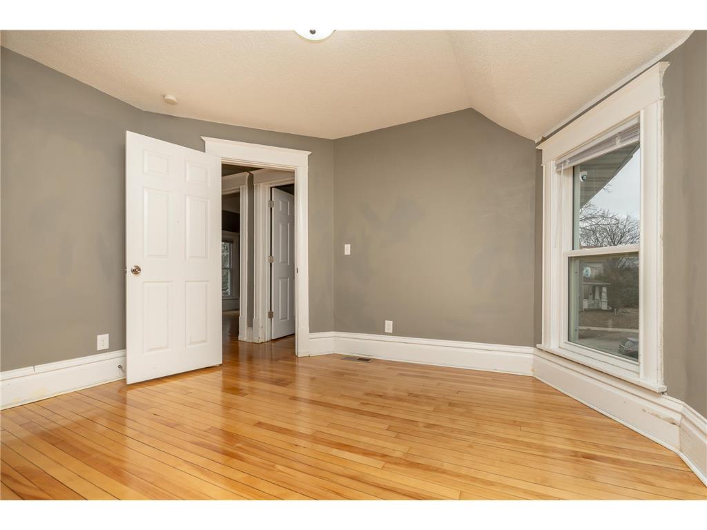 3144 Pillsbury Avenue Minneapolis MN 55408 7031252 image13