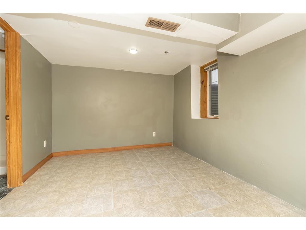 3144 Pillsbury Avenue Minneapolis MN 55408 7031252 image14