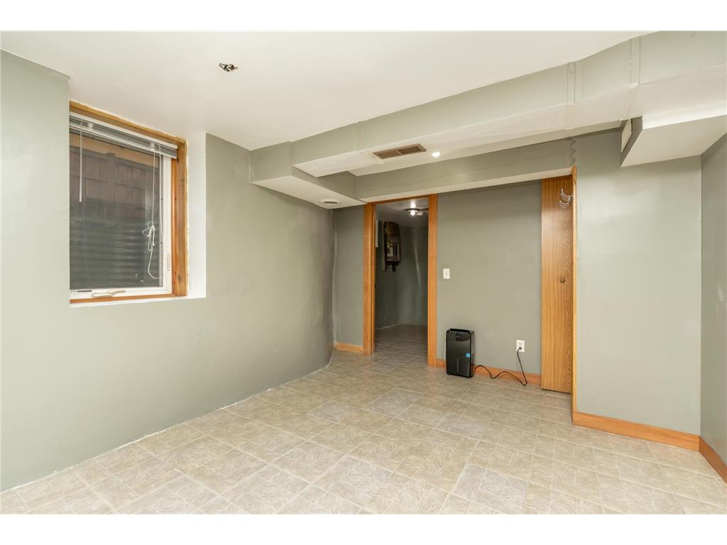 3144 Pillsbury Avenue Minneapolis MN 55408 7031252 image15